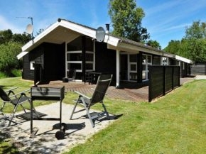 Three-Bedroom Holiday home in Ålbæk 6